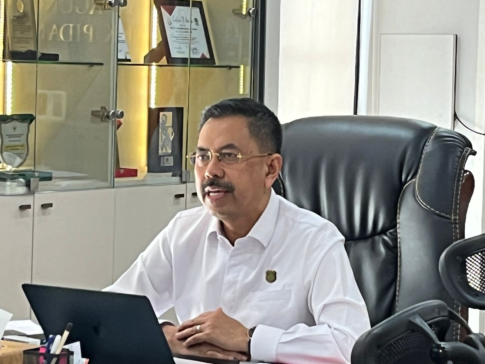 Prof. Dr. Asep Nana Mulyana memimpin ekspose virtual dalam rangka menyetujui 11 (dua belas) permohonan penyelesaian perkara berdasarkan mekanisme Restorative Justice