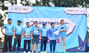 3887wamenpora-taufik-lepas-para-peserta-adhyaksa-tasik-run-city-of-runners-2025